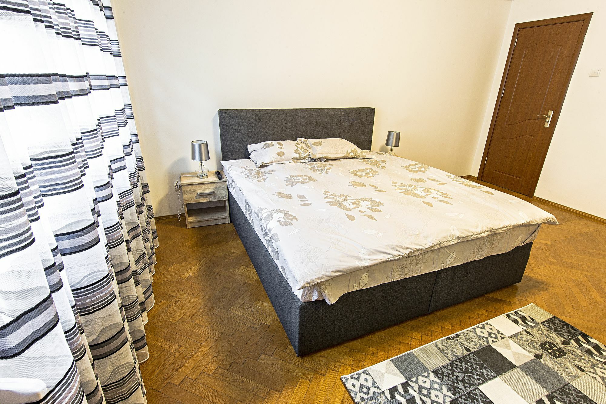 Apartment Athenee 1